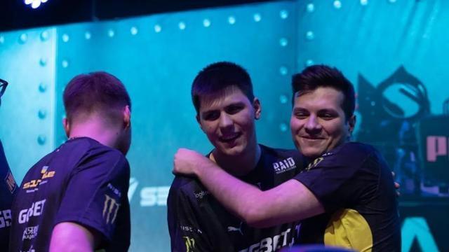 将胜利的天 将胜利的天